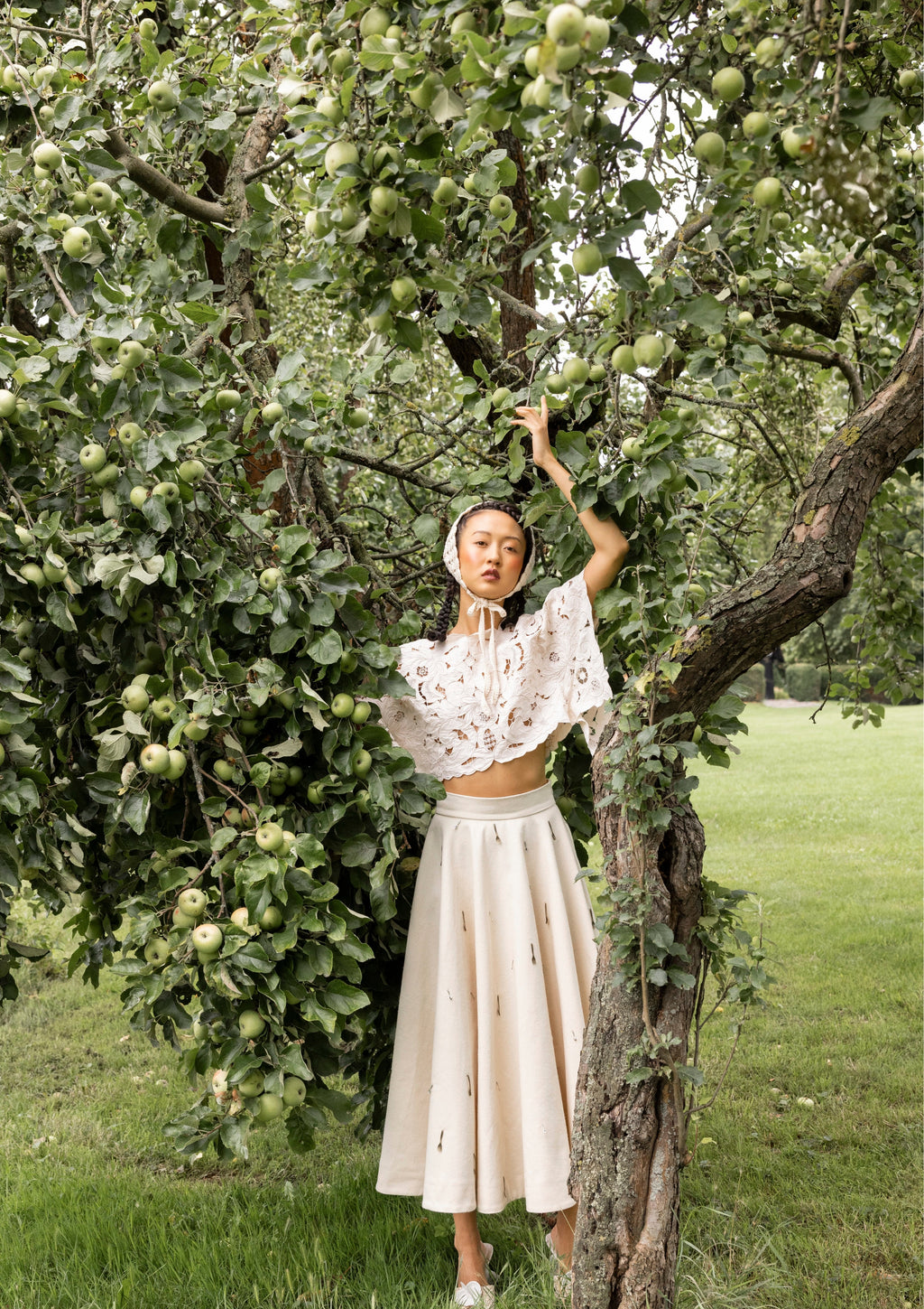 table cloth top cutlery skirt crocheted head piece apple tree lookbook slow fashion design Marie-Louise Müller