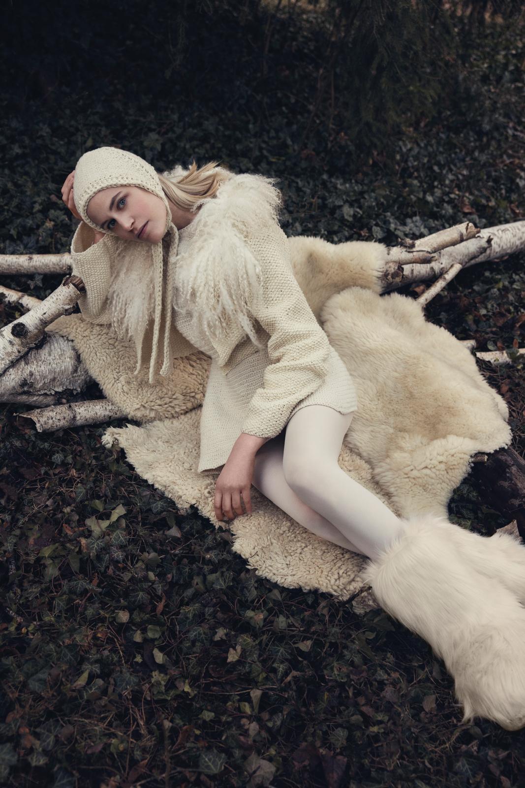 WENSLEYDALE JACKET x HEAD PIECE x BOOTS